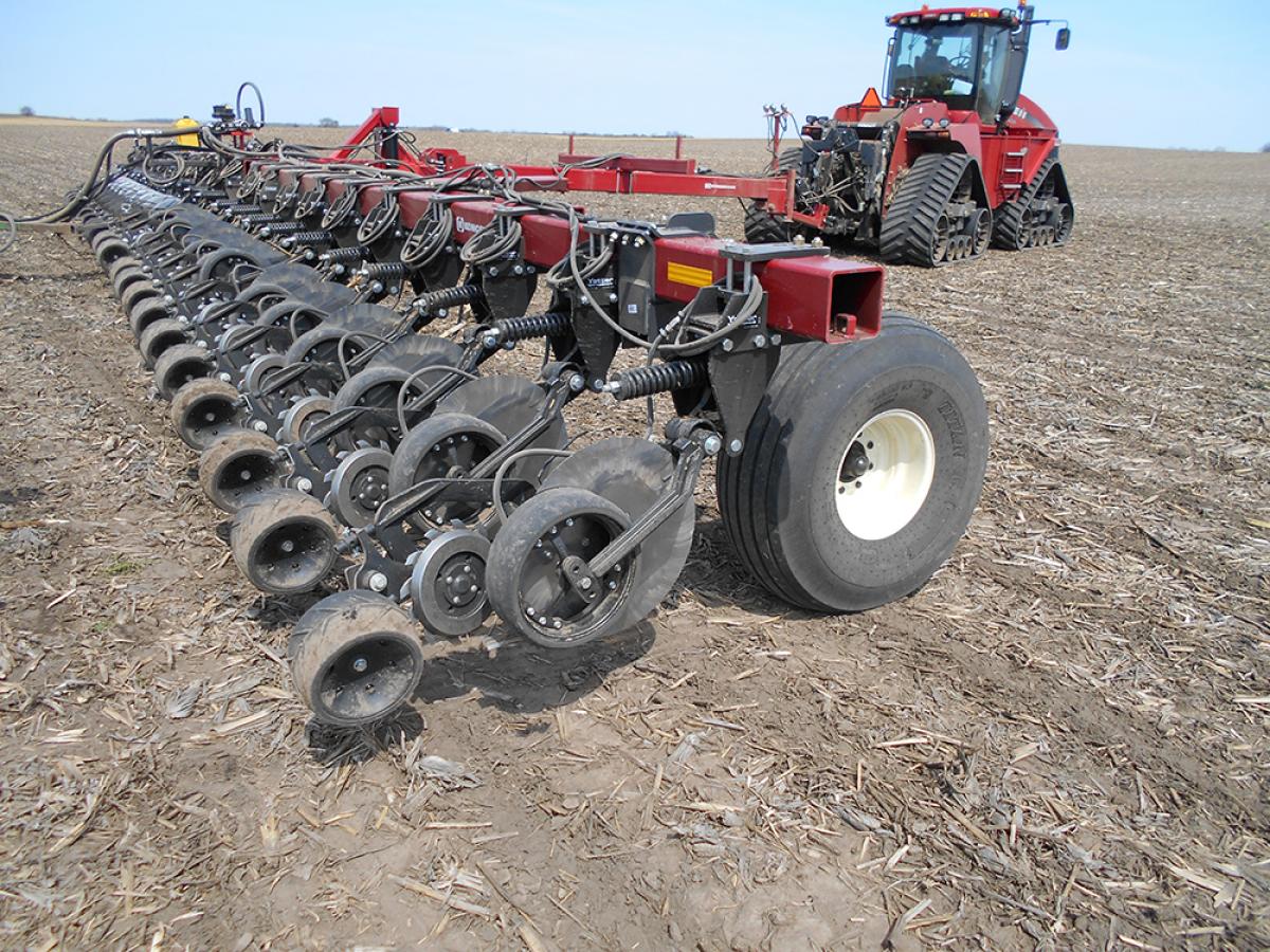 The 10,000 Magnum Opener is a versatile fertilizer coulter for fall, pre-pl...