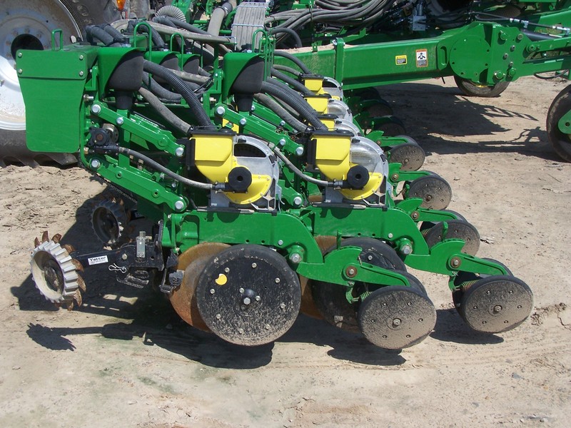 Twin-Row Row Cleaner full view